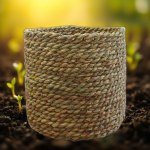 Decorative Plant Pot 25 cm with Handwoven Palm-Leaf Basket Sleeve - Modern Traditional Design